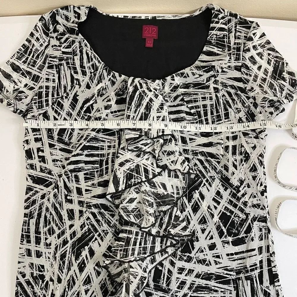 212 Collection| Ruffle| Lightweight| Has Stretch - Picture 3 of 11